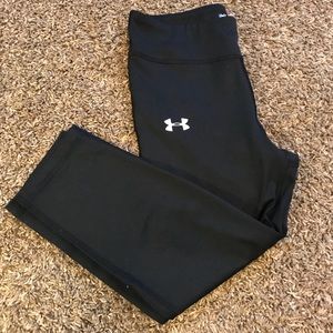 Under Armour Fitted Capris-Like New Size Youth Lg